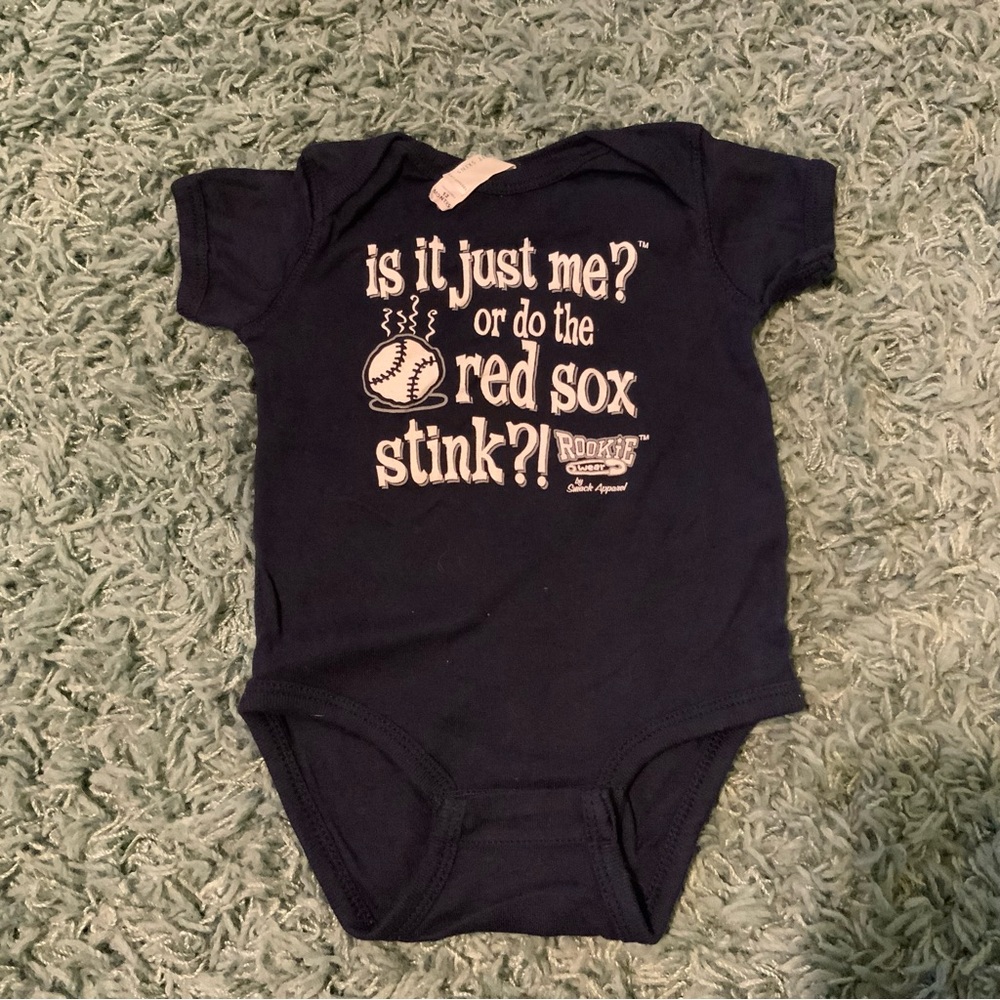 ⭐️ 5 for $15 NY Yankees vs Red Sox Onesie